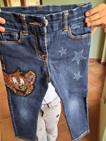 Jeans mit Sternen und Pailletten
