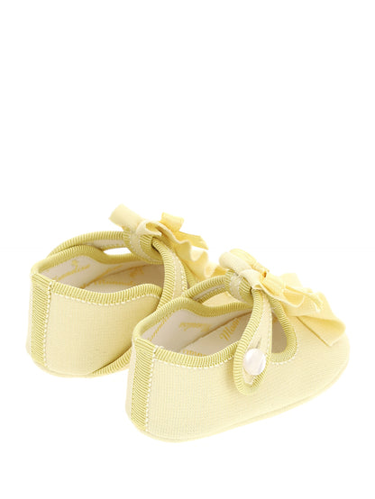 Milanese stitch foot cover with ruffles